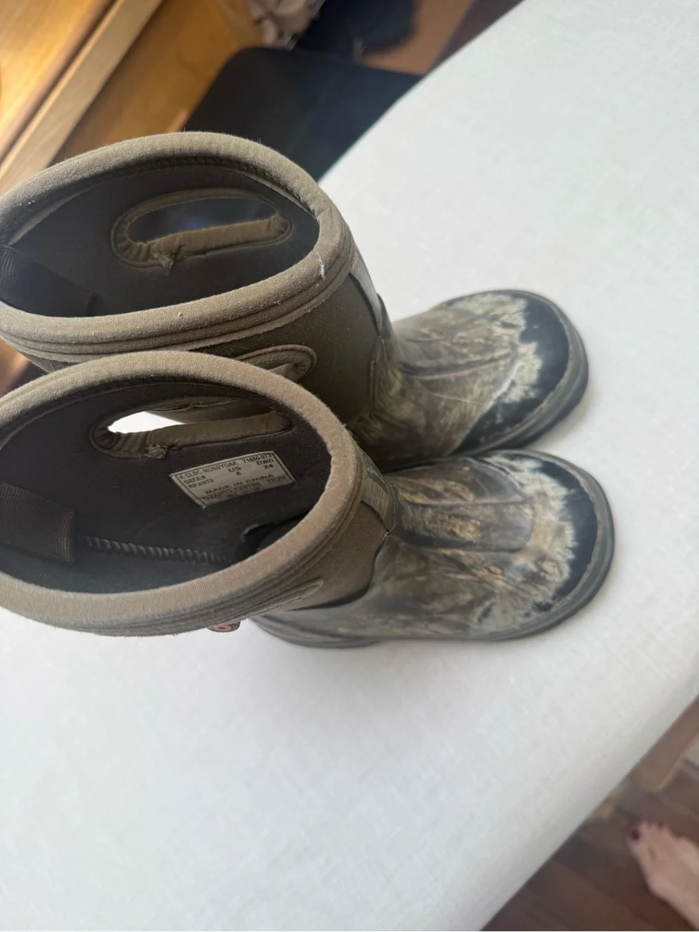 Bogg Kids Waterproof Brown Outdoor Boots size 8